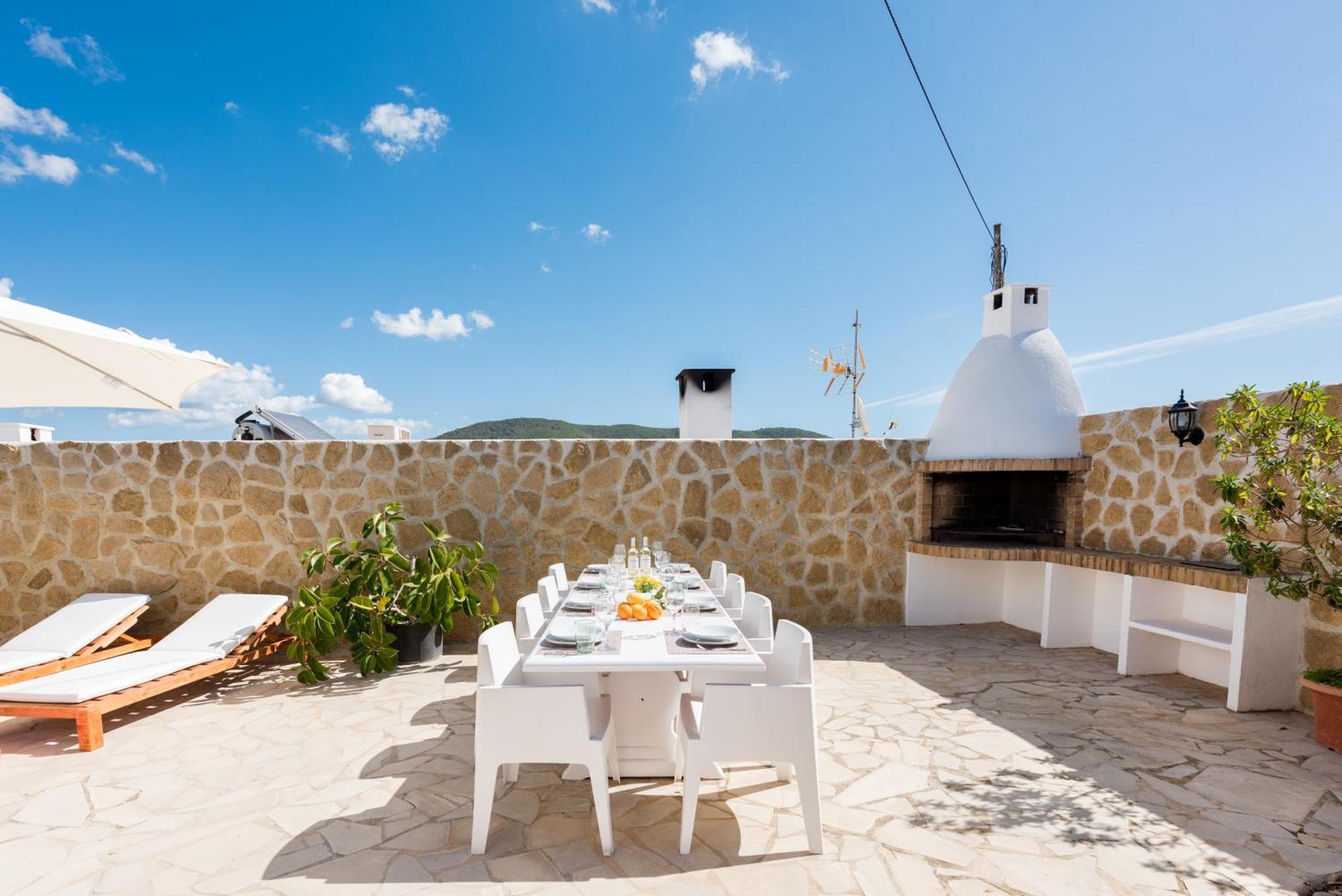 Authentieke Finca, Nabij Het Strand En Restaurants Villa Santa Eularia des Riu Eksteriør bilde